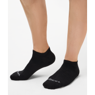 Носки низкие ESSENTIAL Short Casual Socks, черный - downloaded from prime-sport.ru