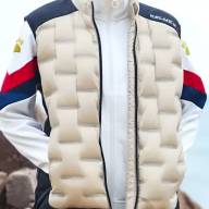 Жилет KELME Sports Down Vest (Beige/Dark Blue) - Жилет KELME Sports Down Vest (Beige/Dark Blue)